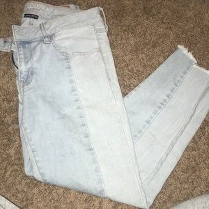 American eagle two toned light wash jegging crop